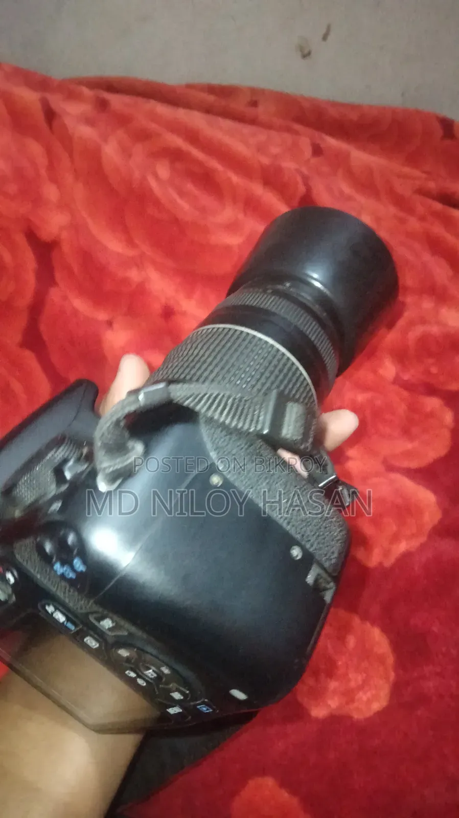 1200D Camera with Zoom Lens for Sale
