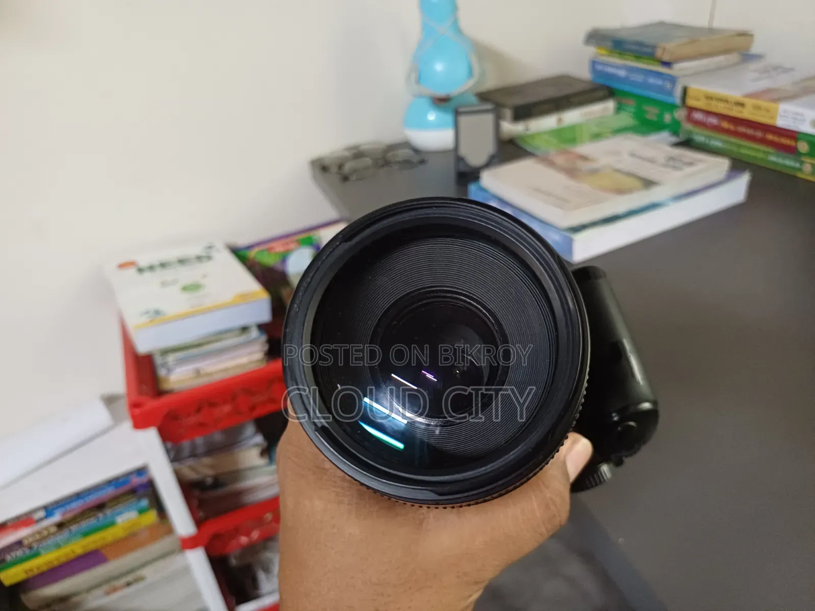Canon 1000d DSLR Camera With 300mm Zoom Lense