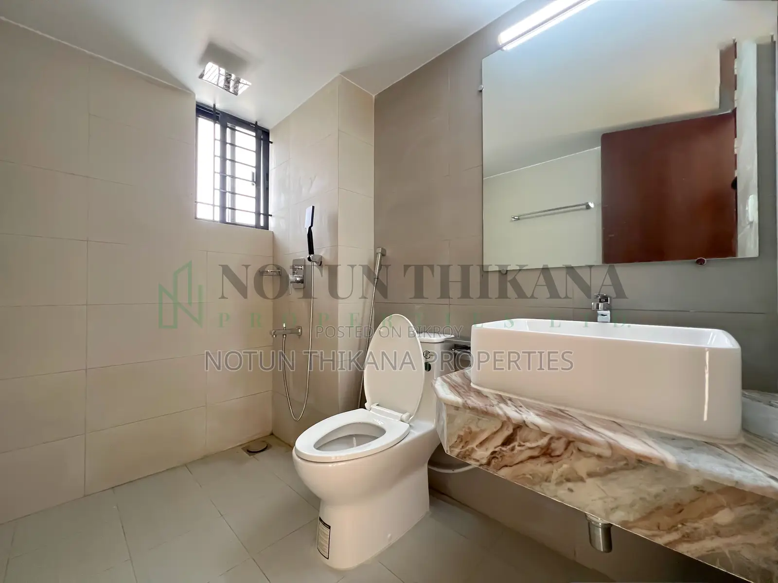 4bdrm Apartment in Basundhara for Rent