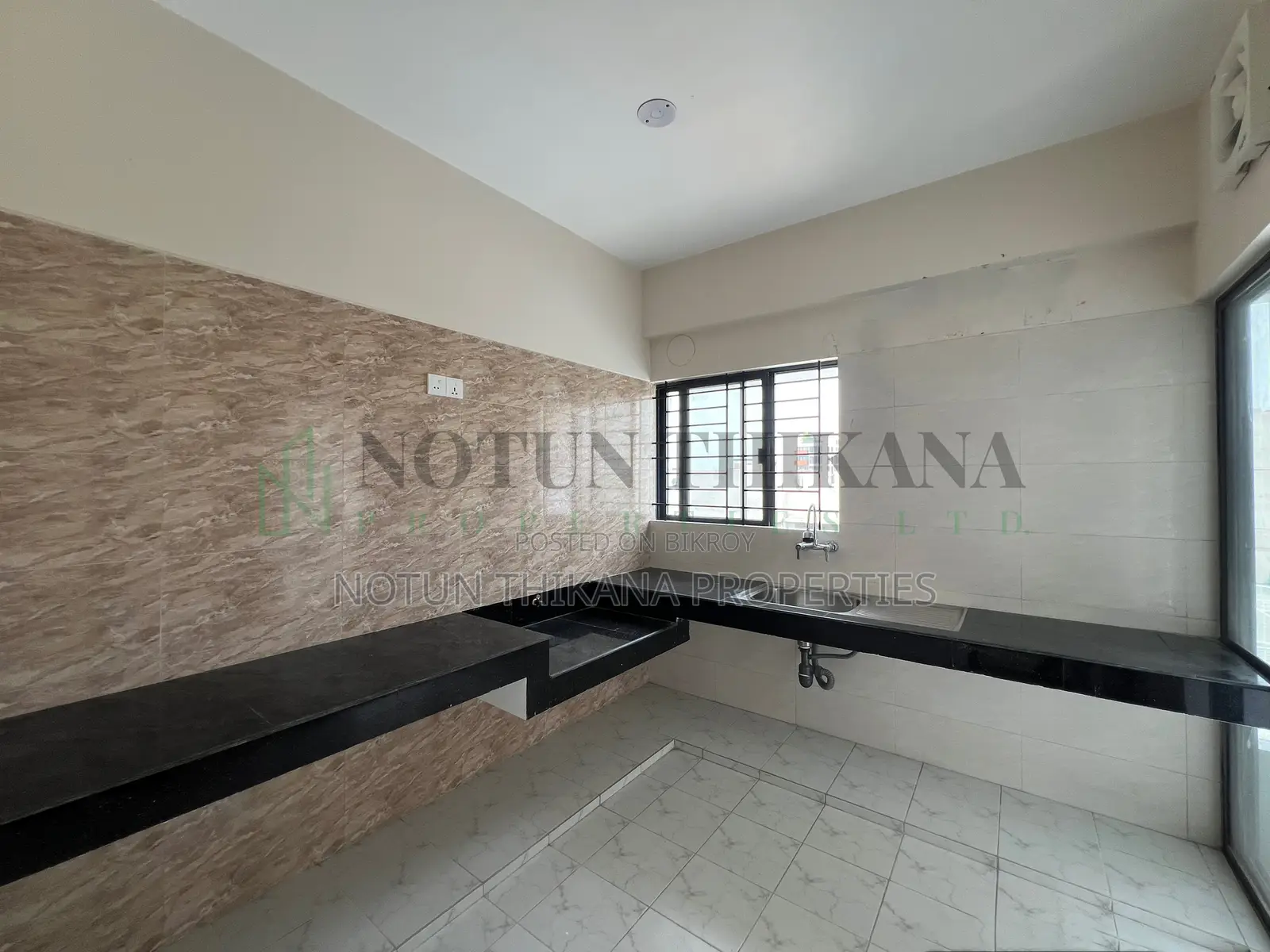 4bdrm Apartment in Basundhara for Rent
