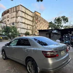 টয়োটা প্রিমিও ১.৫ এফডব্লিউডি ২০১৩ রূপালী