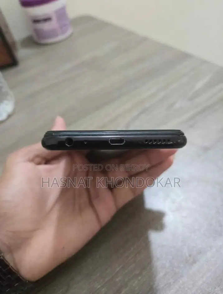 Vivo Y11 32 GB Red