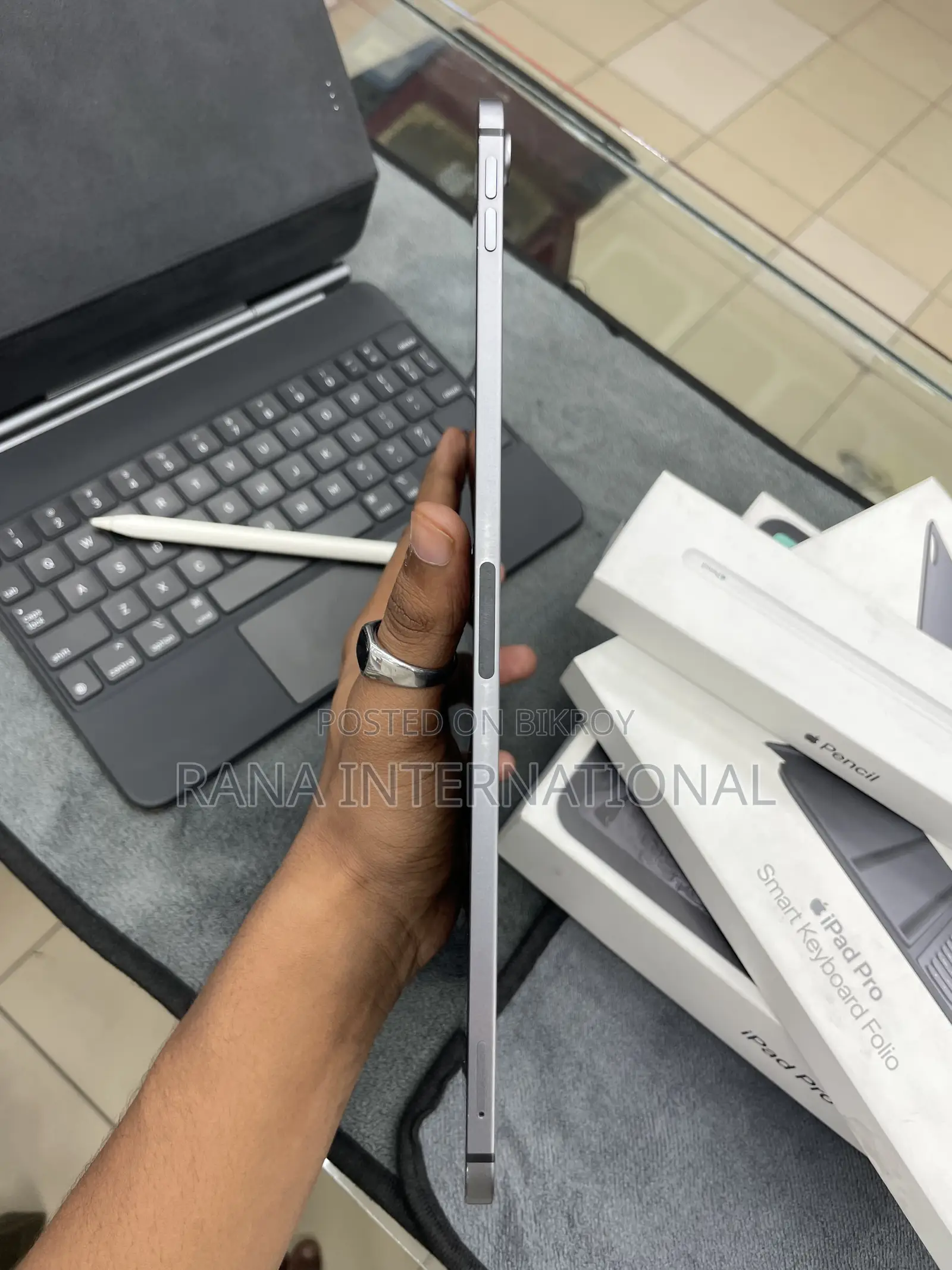 Apple iPad Pro 11 (2018) 256 GB Gray