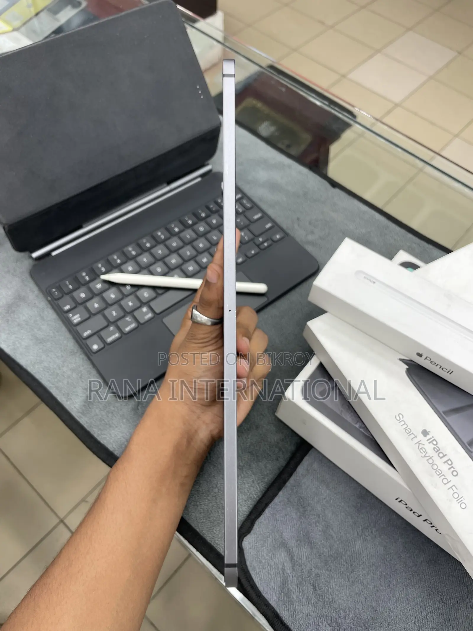 Apple iPad Pro 11 (2018) 256 GB Gray