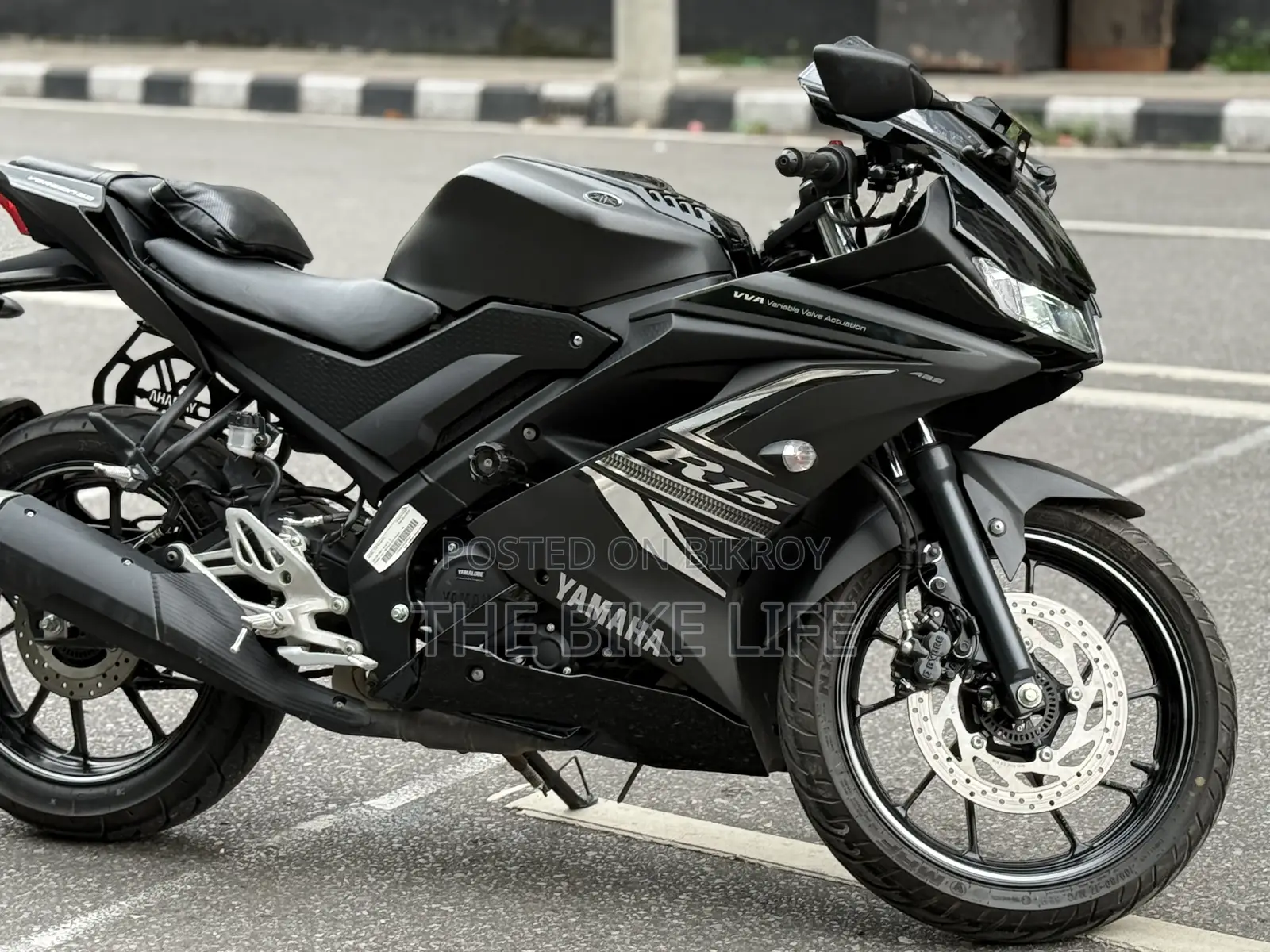 Yamaha YZF-R 2026 ব্ল্যাক