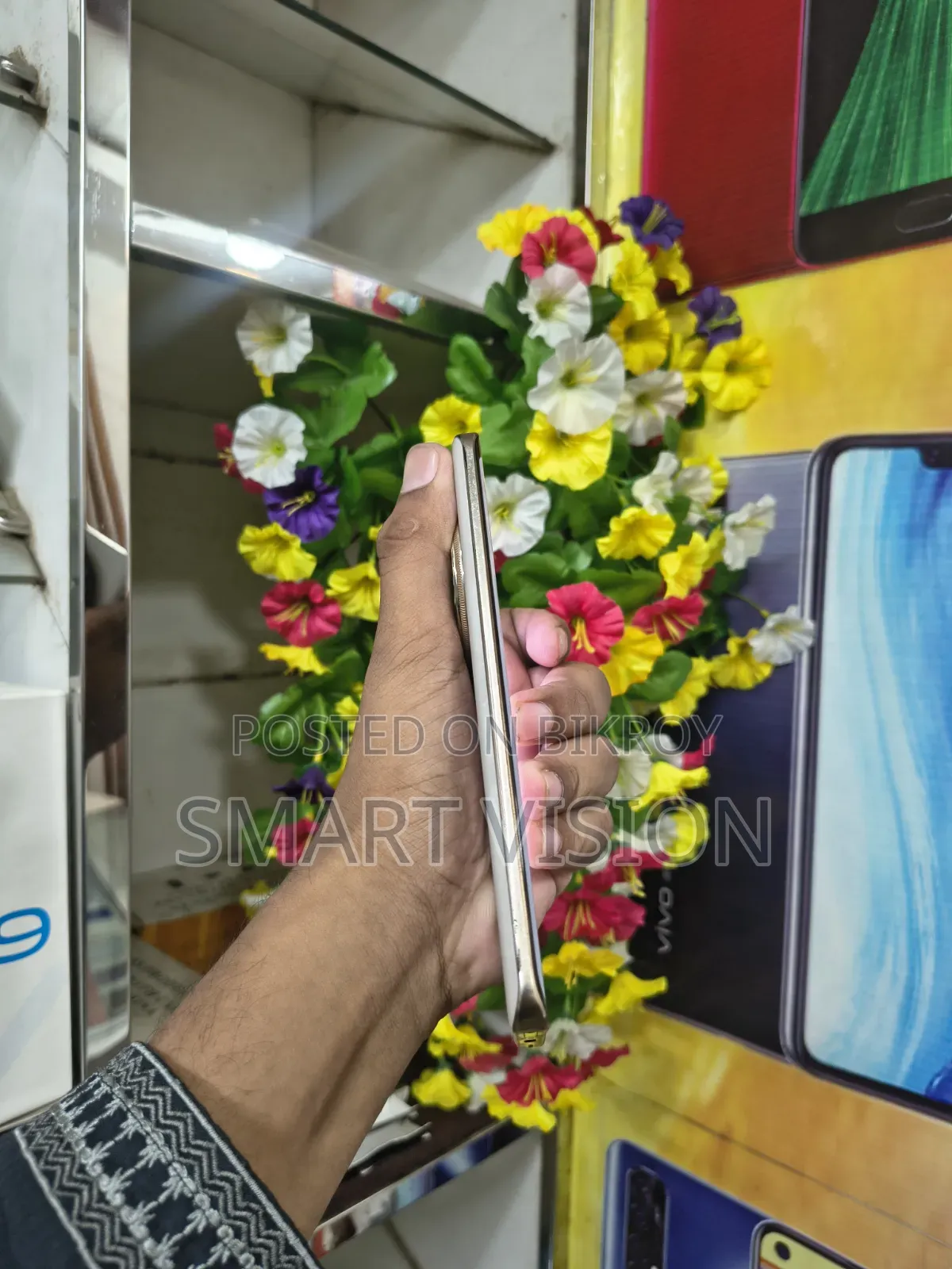 Realme 128 GB Gold