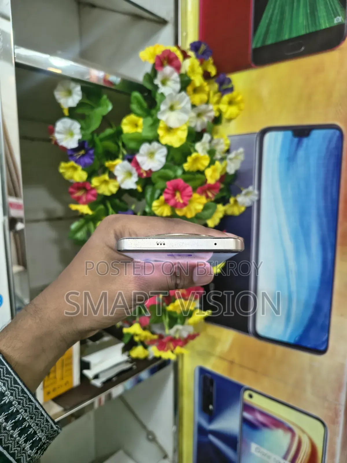 Realme 128 GB Gold