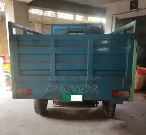Tata Intra