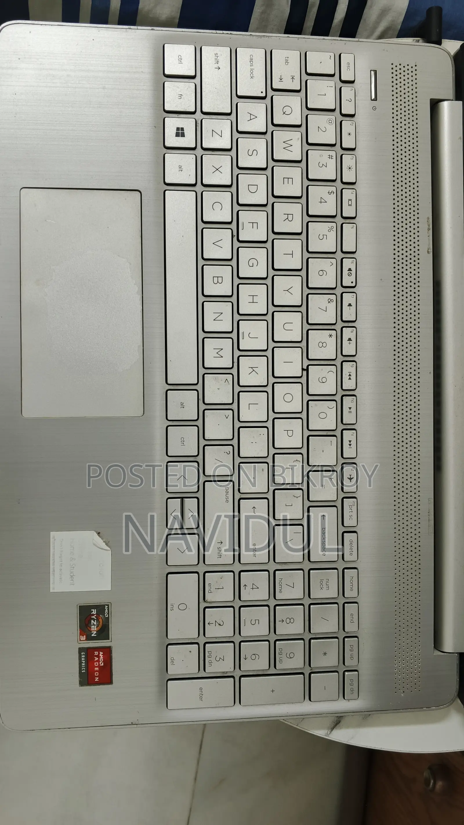 Laptop HP 15s 8GB AMD Ryzen 3 SSD 512GB