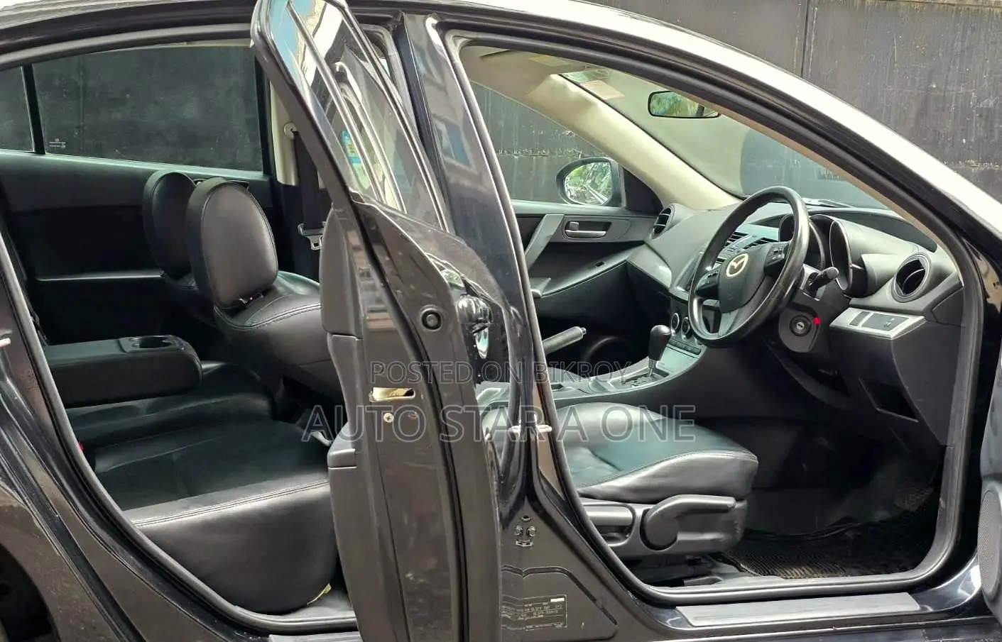 Mazda Axela 2012 Black