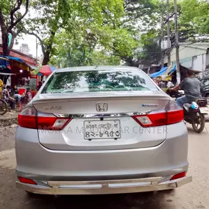 Honda Grace 1.5 Hybrid FWD 2014 Silver