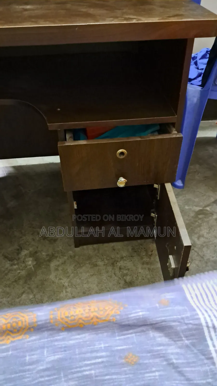 Reading Table
