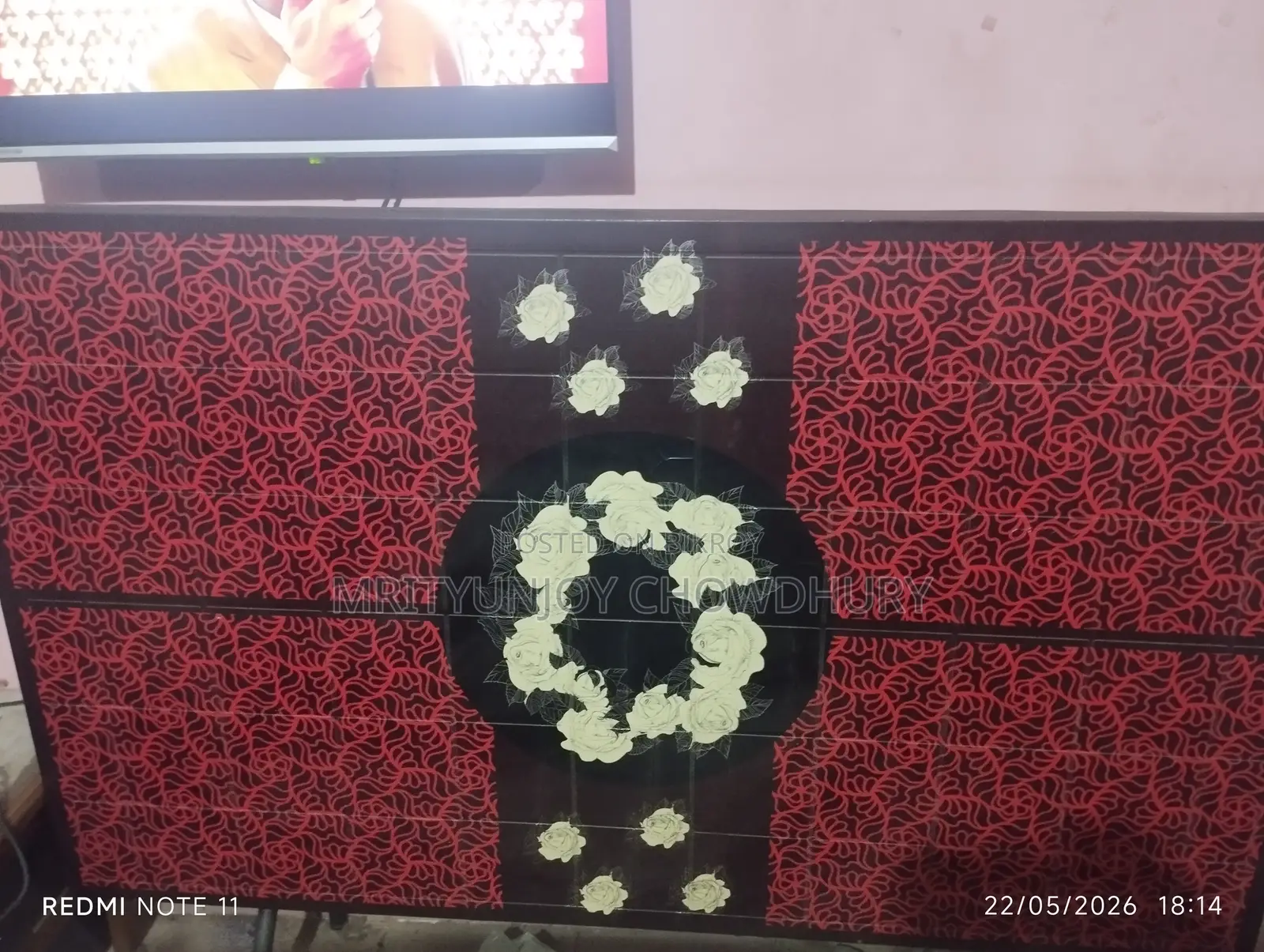 প্লাস্টিক টেবিল ও ৩ টা চেয়ার