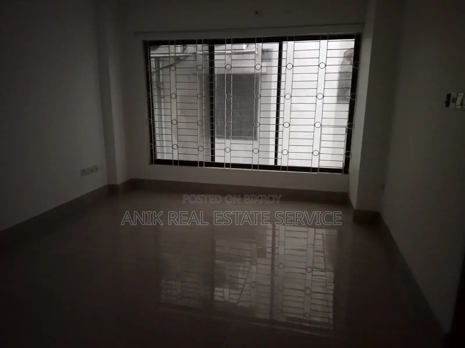 বারিধারায় অনিক রিয়েল এস্টেটের ৪ বেডরুমের অ্যাপার্টমেন্ট ভাড়ার জন্য