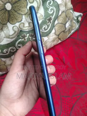Maximus 16 GB Blue