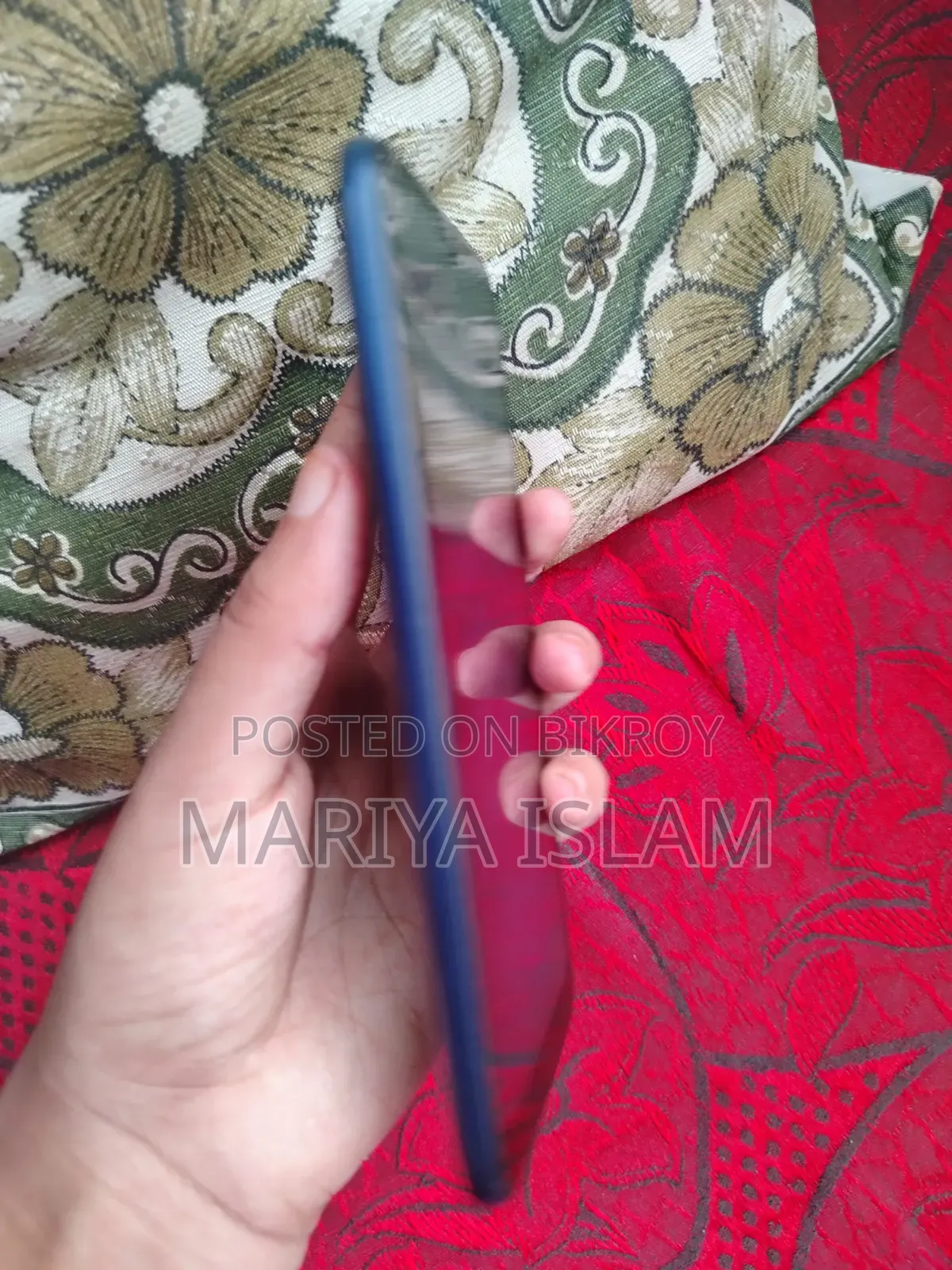 Maximus 16 GB Blue