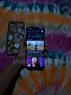 New Vivo Y16 64 GB Rose Gold