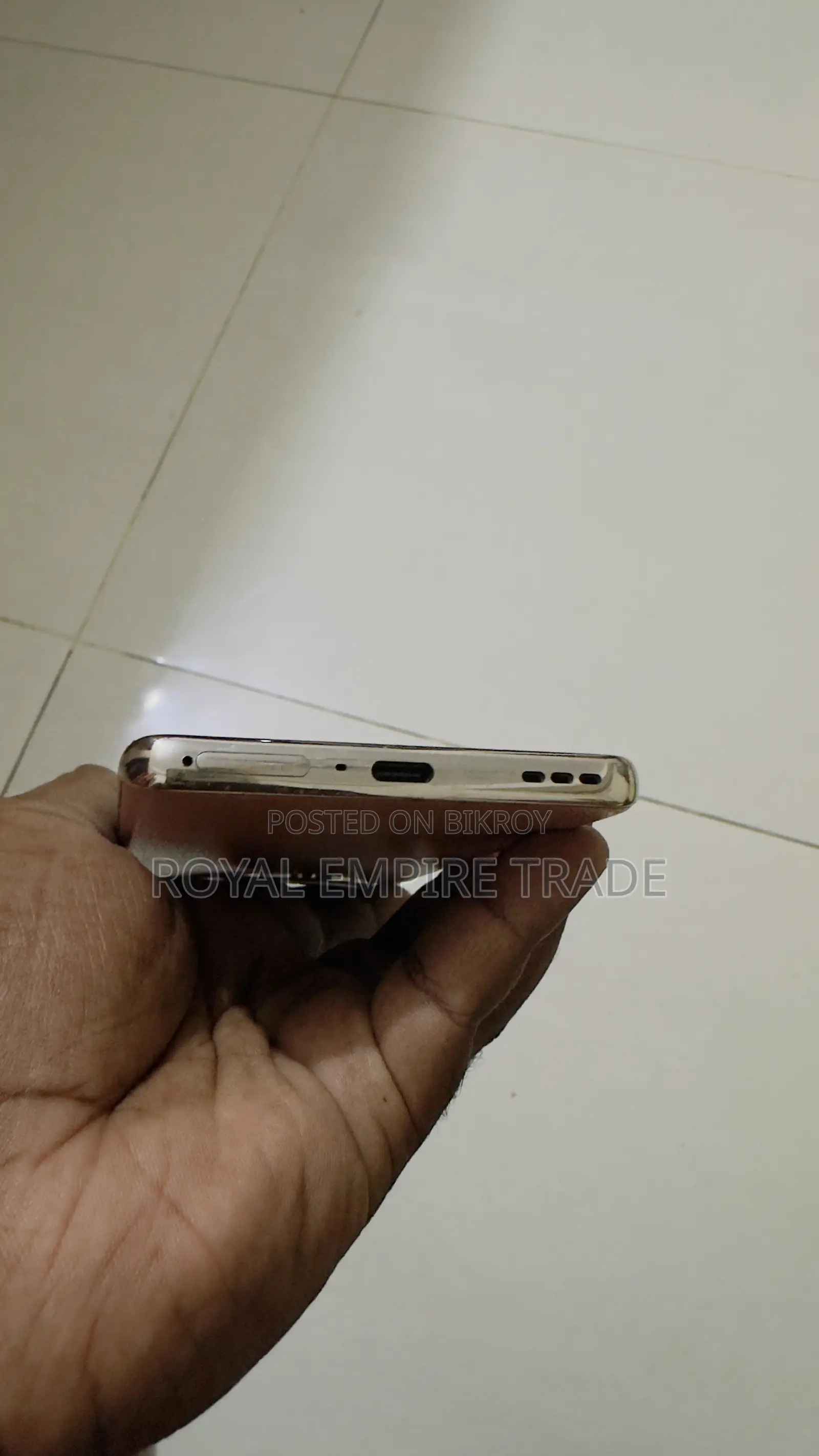 নতুন Oppo A2 Pro 256 GB Bronze