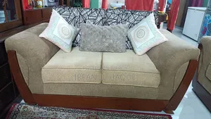 হাতিল সোফা