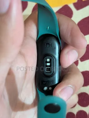 Xiaomi Mi Smart Band 6 Xmsh15hm Amoled Full-Screen Fitness Tracker