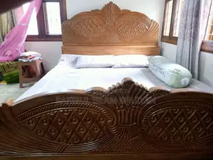 ৬' ফিট বাই ৭' আকাশি কাঠের মজবুত সুন্দর খাট