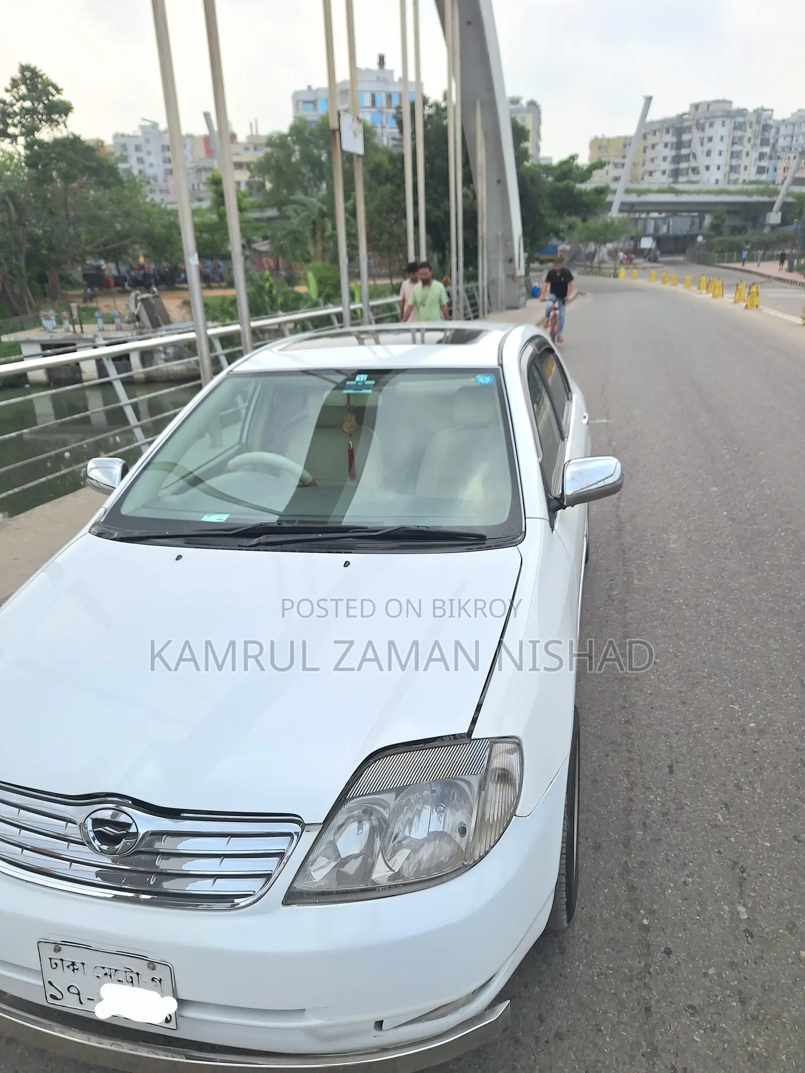 New Toyota Corolla Sedan 2001 White