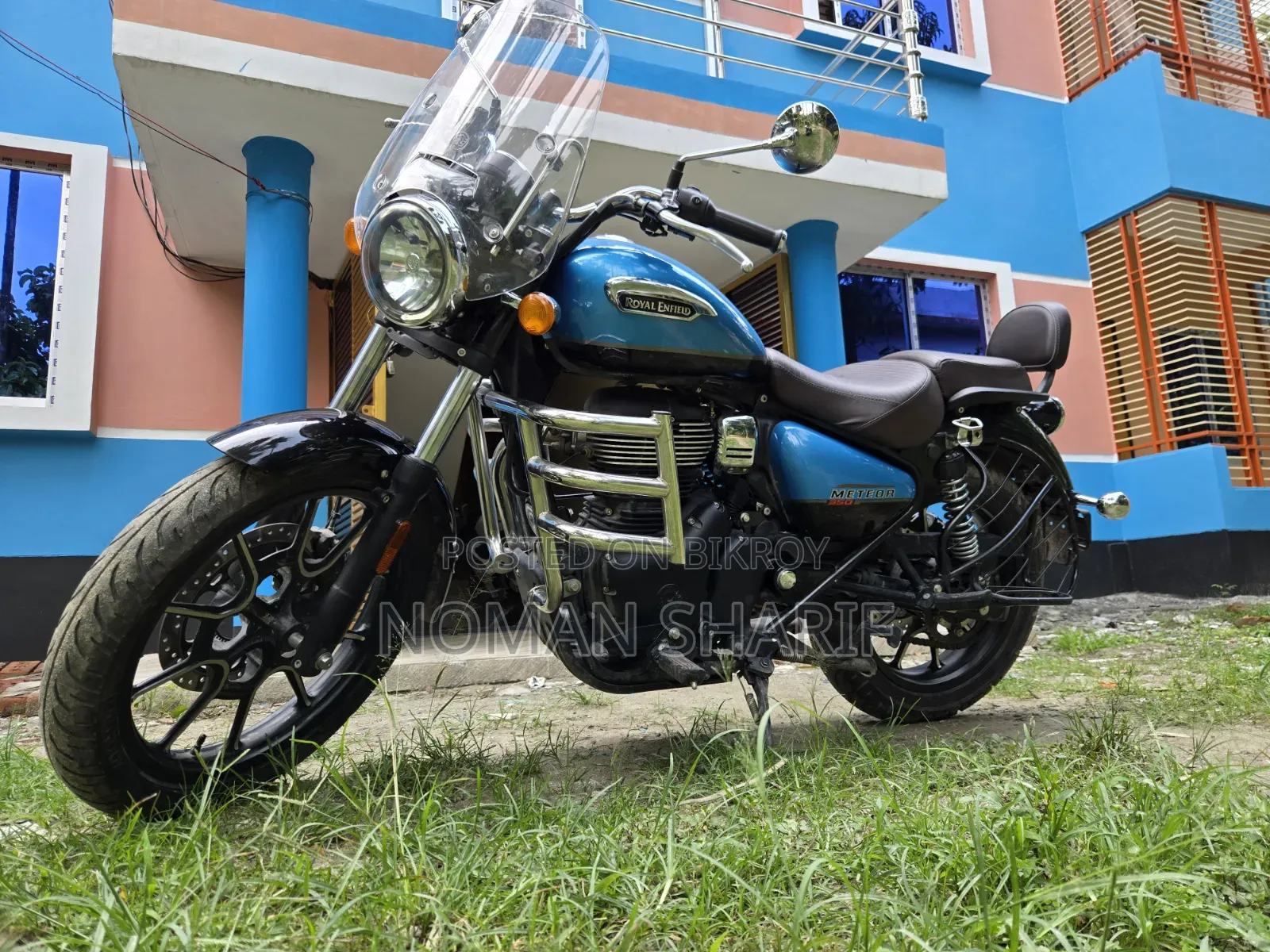 Royal Enfield Meteor 350 2025 Blue