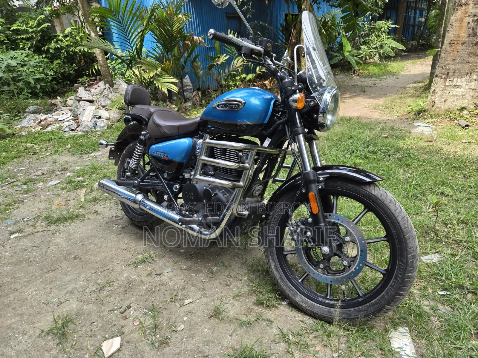 Royal Enfield Meteor 350 2025 Blue