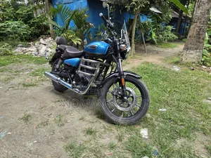 Royal Enfield Meteor 350 2025 Blue