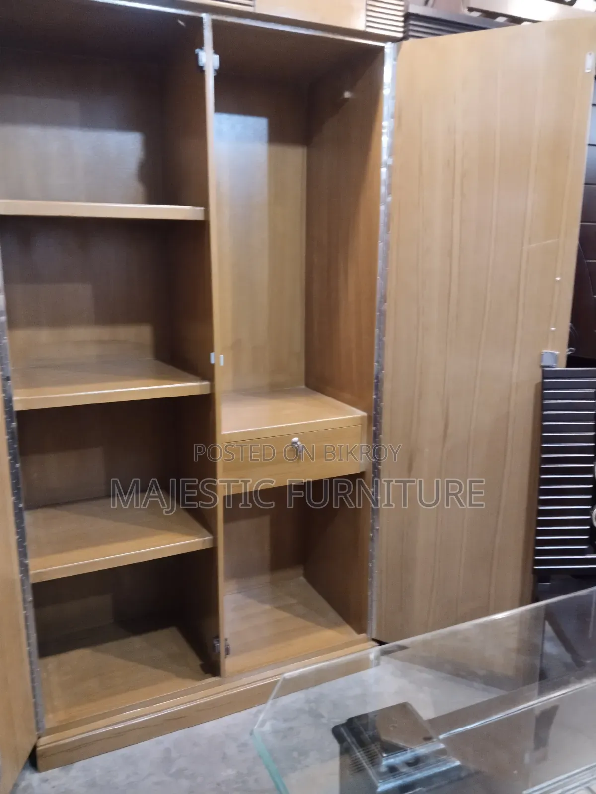 আলমিরা ২ পাল্লা মালয়েশিয়ান এমডিএফ