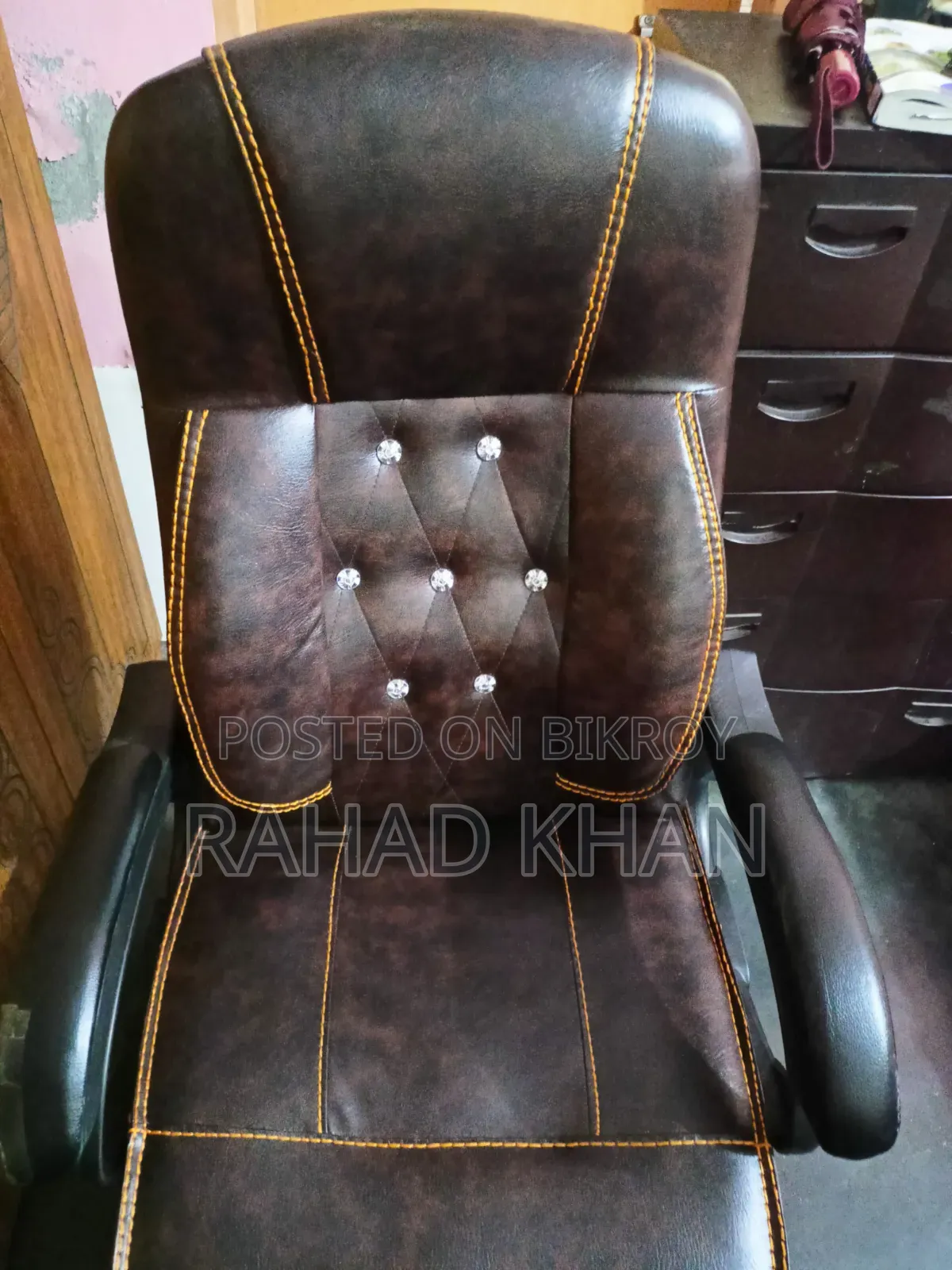 Almost New Condition Office Chair. One Month Use Only.