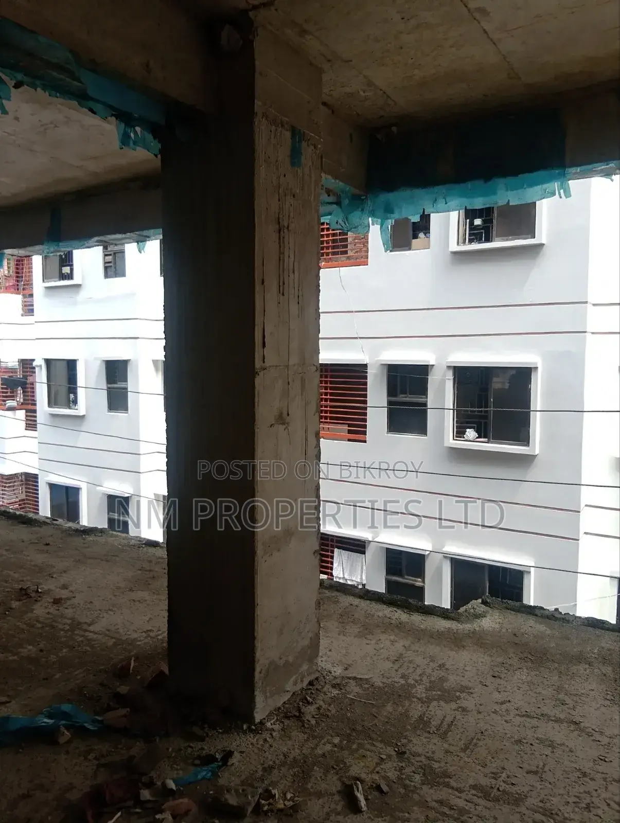 কাজীপাড়ায় ৪ বেডরুমের ফার্নিশড অ্যাপার্টমেন্ট বিক্রয়ের জন্য