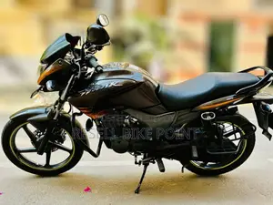 Hero Hunk ২০১৮ ব্ল্যাক