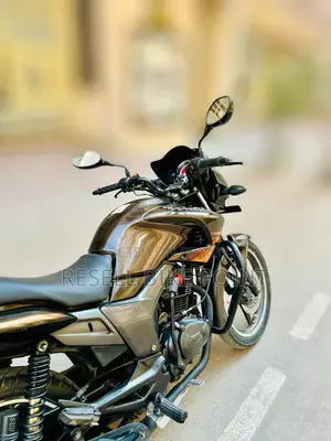 Hero Hunk ২০১৮ ব্ল্যাক