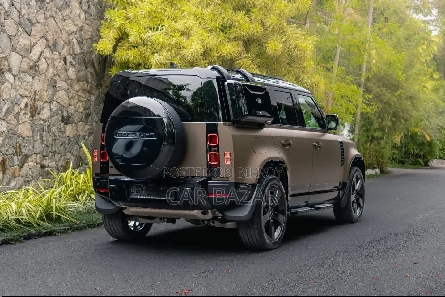 New Land Rover Defender 130 P300 S 2025 Brown