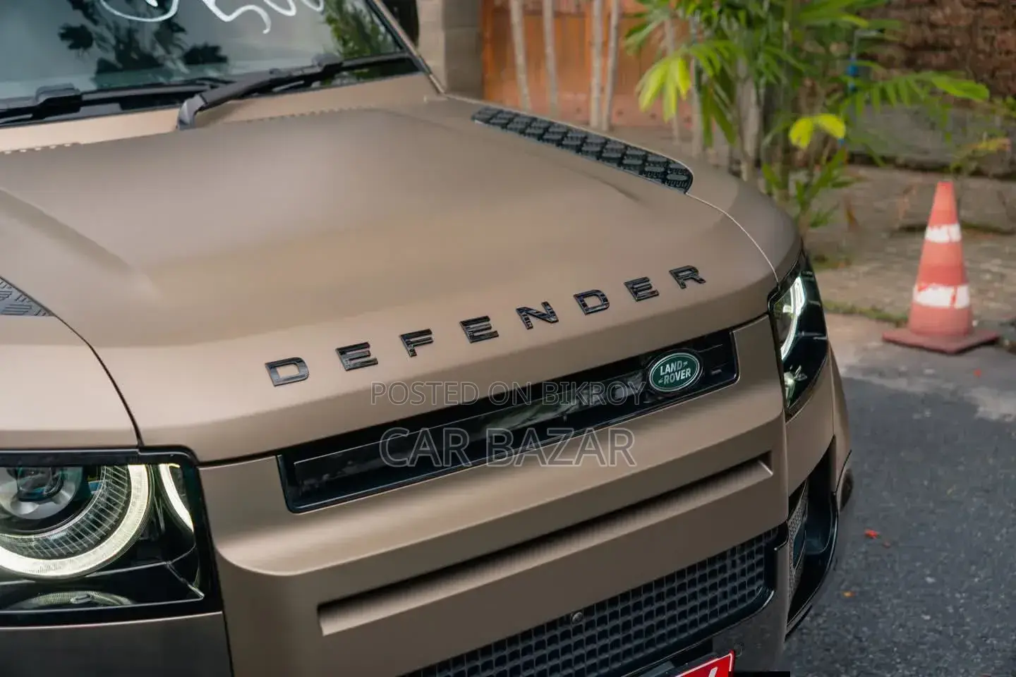 New Land Rover Defender 130 P300 S 2025 Brown