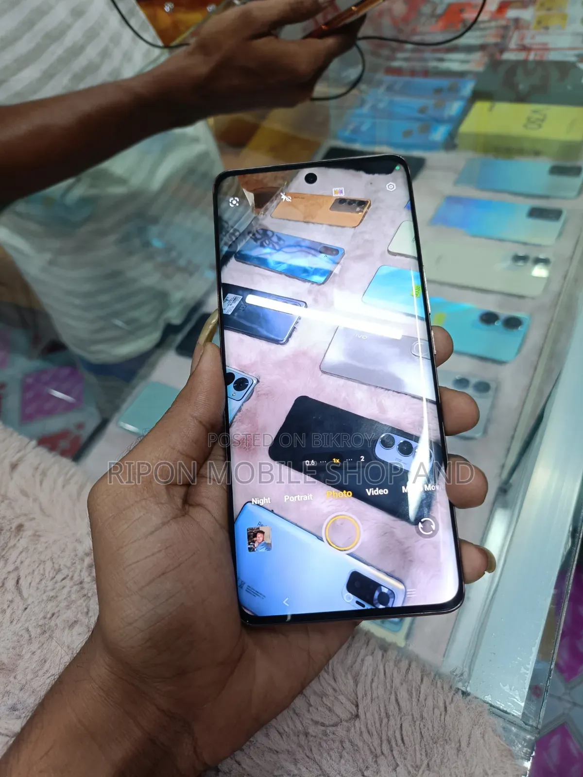 Vivo V40e 128 GB Gold