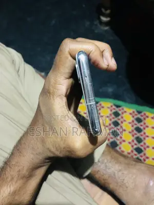 স্যামসাং গ্যালাক্সি এস২০ ১২৮ জিবি হোয়াইট