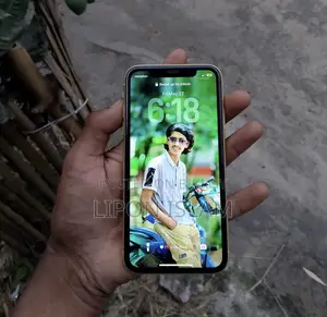 Apple iPhone 11 64 GB Yellow