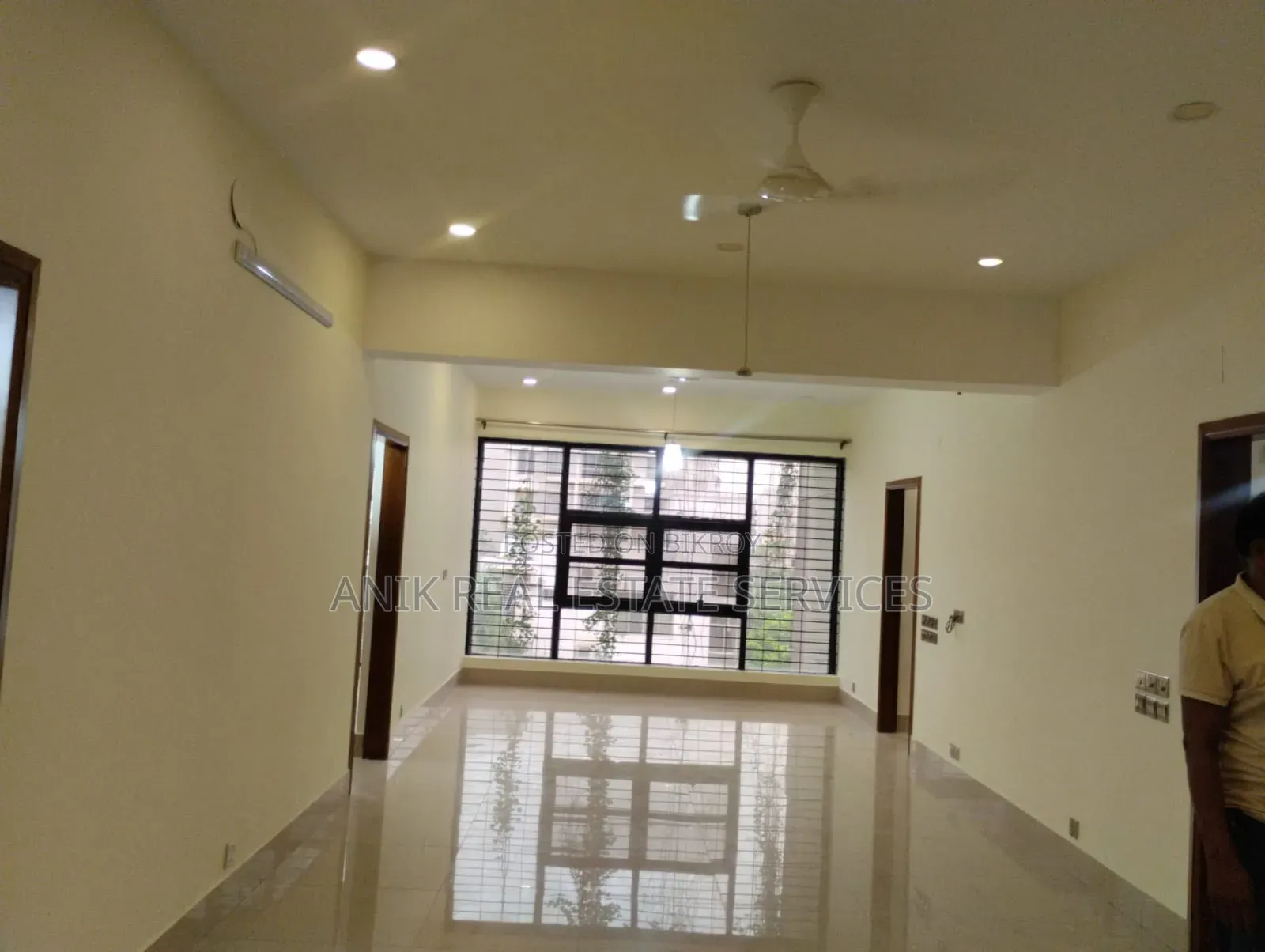3bdrm Apartment in Anik Real Estate, Banani for Rent