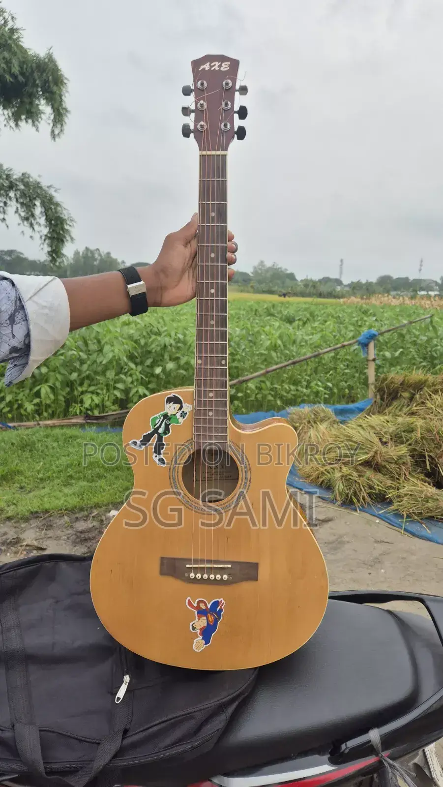 Axe Premium Guitar