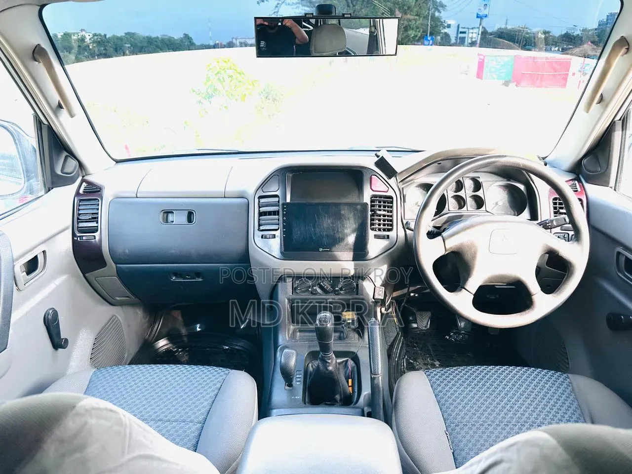 Mitsubishi Pajero 2003 Silver