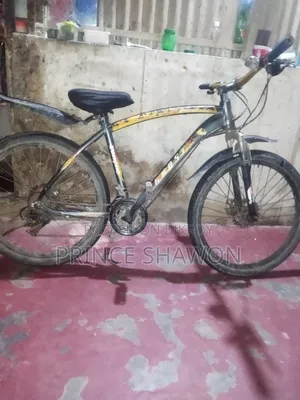 Bicycle in perfect condition, inspect everything before you buy