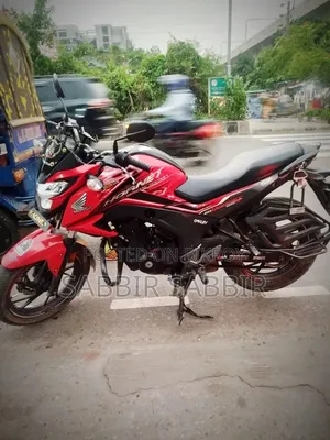 Honda Hornet 2022 Red