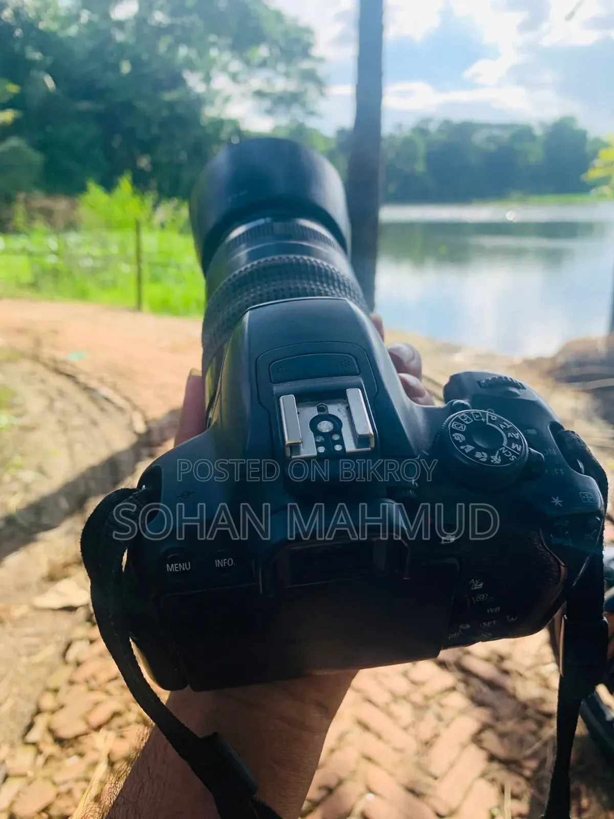 DSLR Camera