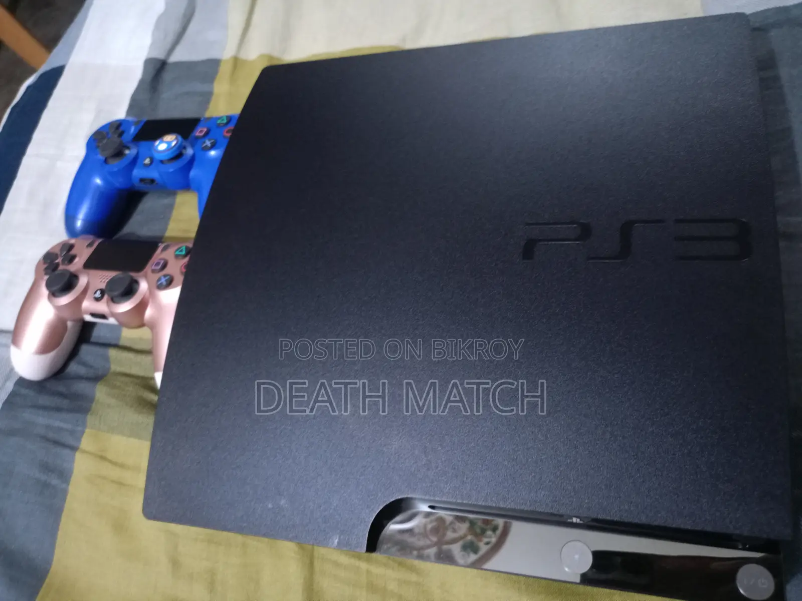 জেলব্রেক PS3 স্লিম ৫০০জিবি সাথে ২টি PS4 কন্ট্রোলার। সেরা ডিল