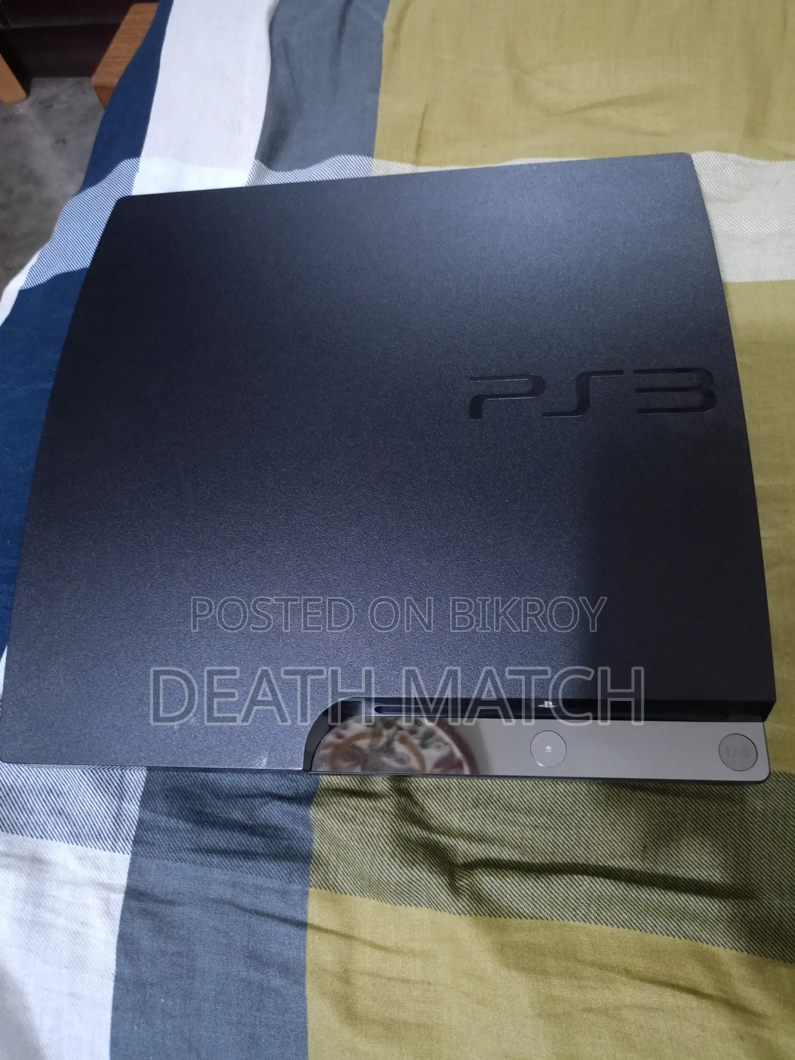 জেলব্রেক PS3 স্লিম ৫০০জিবি সাথে ২টি PS4 কন্ট্রোলার। সেরা ডিল