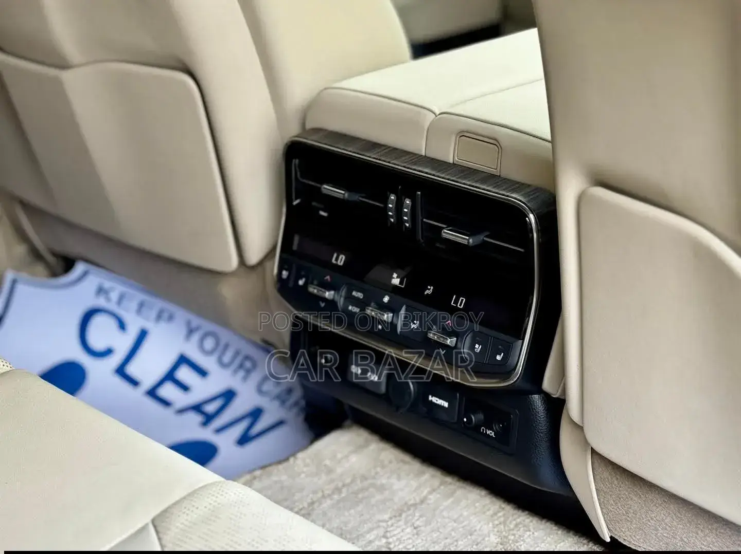 Toyota Land Cruiser LC300 2023 Black