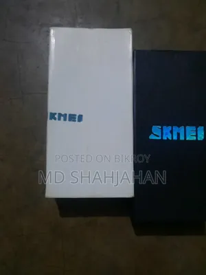 ১০০% ওয়াটারপ্রুফ হাত ঘড়ি