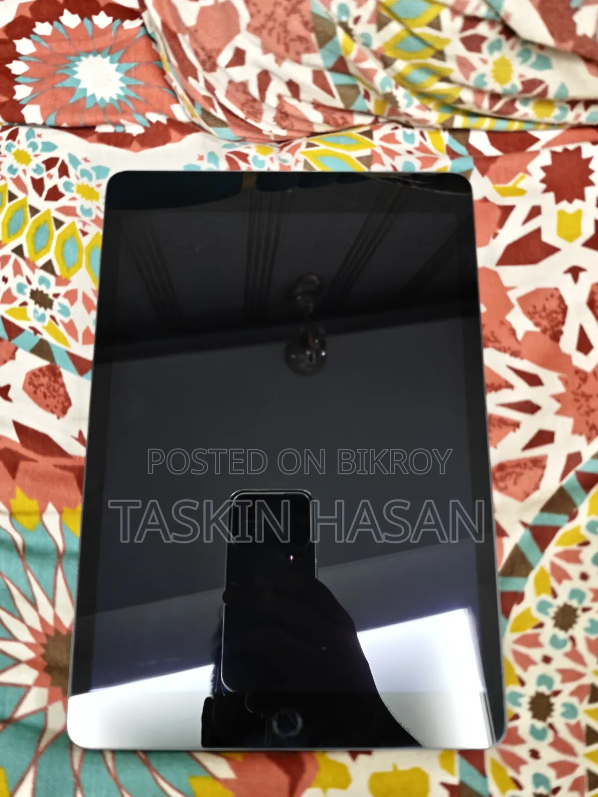 Apple iPad 9.7 64 GB Gray